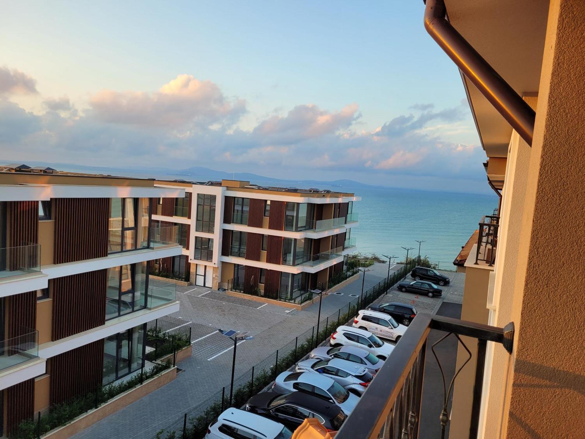 Bayview B32 -