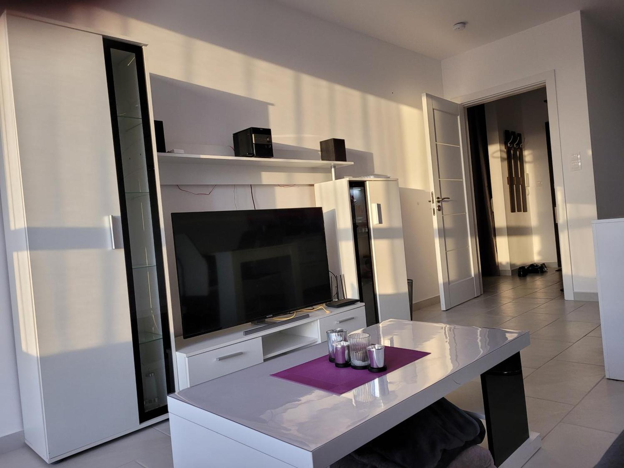 Bayview B32 - * Burgaz